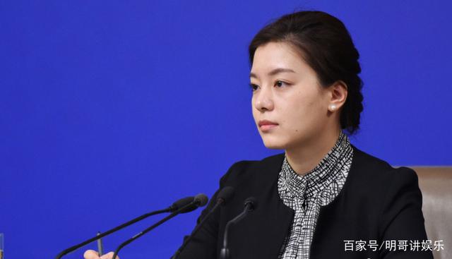 她是最美翻譯官,外交部的冰山美人,網友:顏值與實力并存